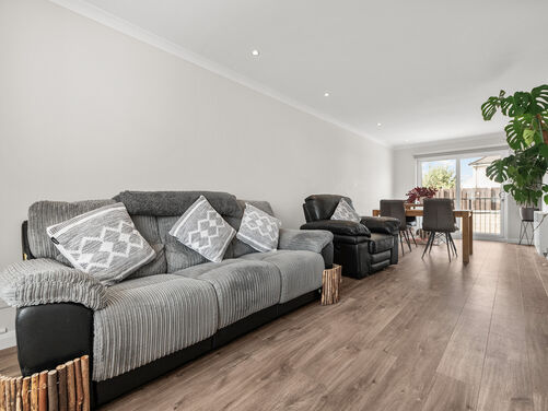 Dundee Place, New Carron, FK2 7SA