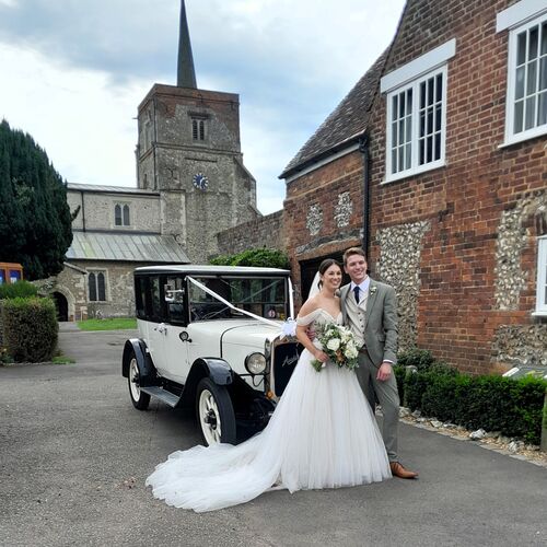 Gallery | Wedding Cars Harpenden, St Albans, Watford, Hemel Hempstead | Heritage Classic Cars
