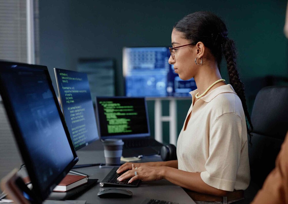 From First Role to First Promotion: Career Tips for Women Starting Out in Tech