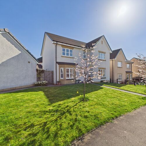 16 Martnaham Way, Alloway