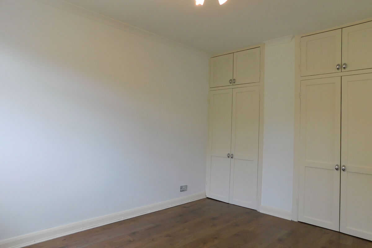 Curtis Road, Whitton