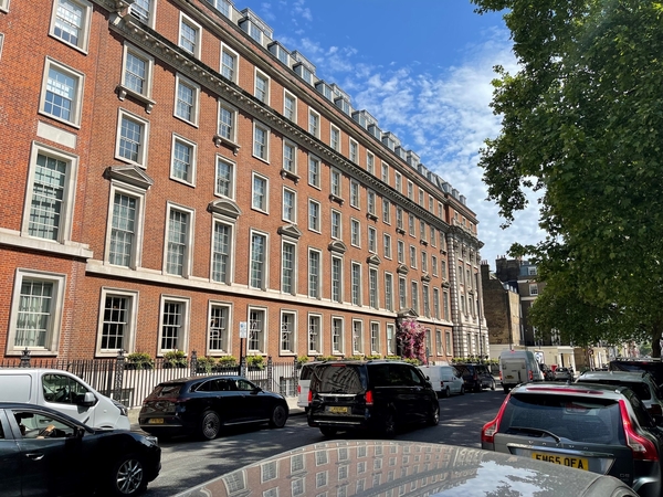 Carl O’Boyle of Tayross chartered party wall and Building surveyors in Park Street Mayfair.