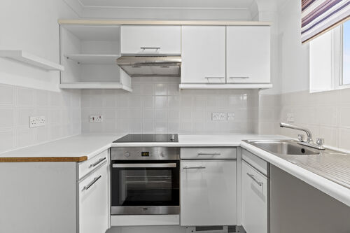 Honeycrag Close, Polegate