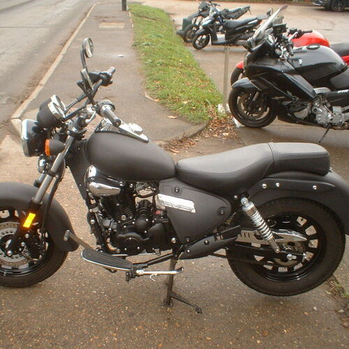 KEEWAY SUPERLIGHT 125