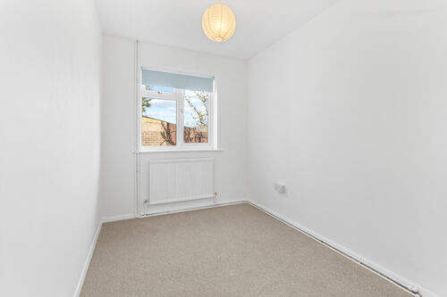 Glen Close, Polegate
