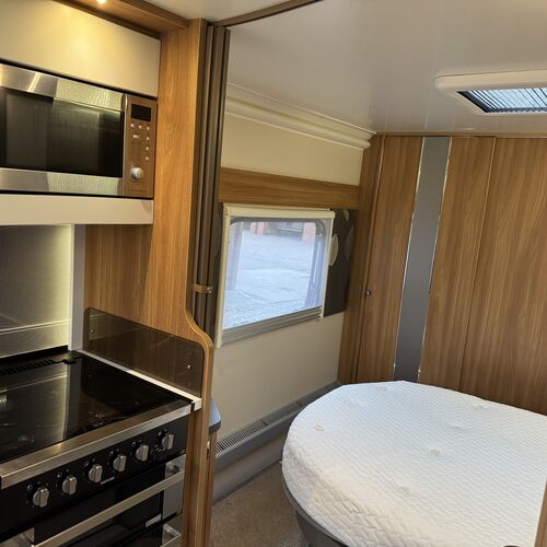 2014 Swift Elegance 580 Caravan 4 Berth - ALDE - Motor Mover - Solar