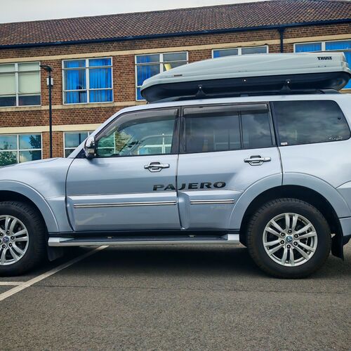 MITSHUBISHI Pajero Shogun 3.8 V6 2012 - Petrol Euro5 Ulez Compliant