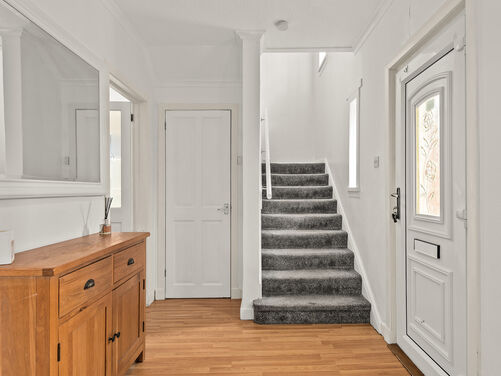 Westview Crescent, Tullibody, FK10 2TN