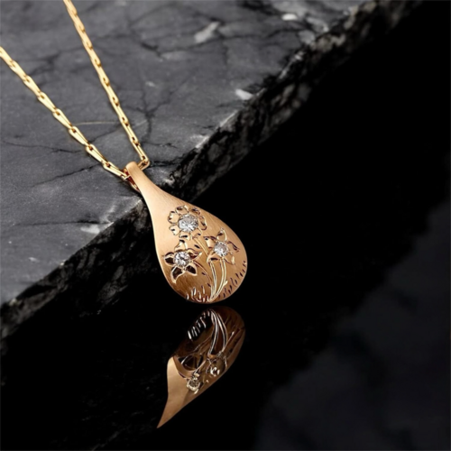 Gallery | Aura Jewellers | Jewellery repairs and alterations, Brownhills | Jewellery specialists, West Midlands Jewellers | Bespoke jewellery, Hand engraving, Valuations