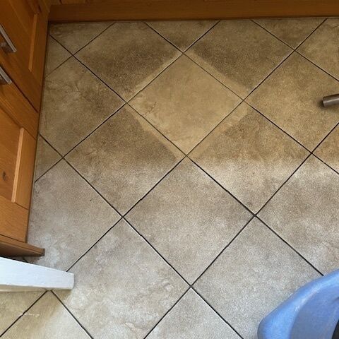 Gallery | A J B Ceramics | Tile Cleaning Leicester | Tile Restoration Leicestershire | Tile Polishing Nottinghamshire