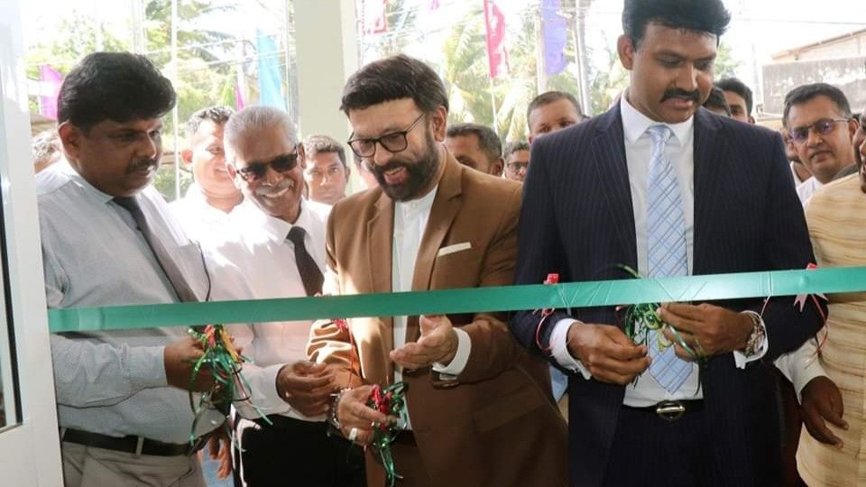 கிழக்கு ஆளுநரால்  திறந்துவைக்கப்பட்ட ஏறாவூர் ஆதார வைத்தியசாலை