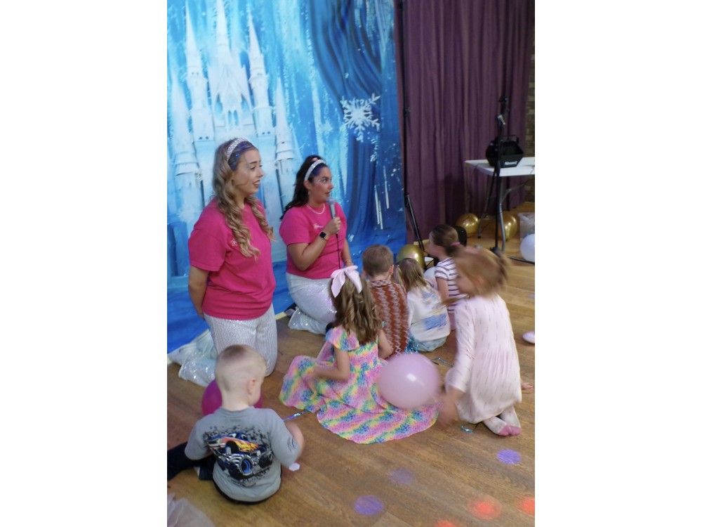 Parties | Pulse &amp; Pop! | Children's Birthday Party Venue Hire Spalding, UK |  Musical Theatre Classes and Experiences in and around Lincolnshire, UK | Wedding and Events Singer based near Peterborough, UK