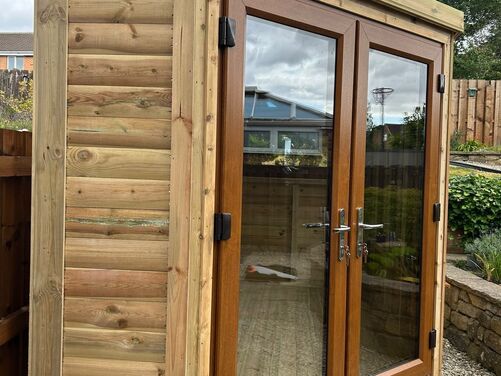 12x6 Corner Summer House