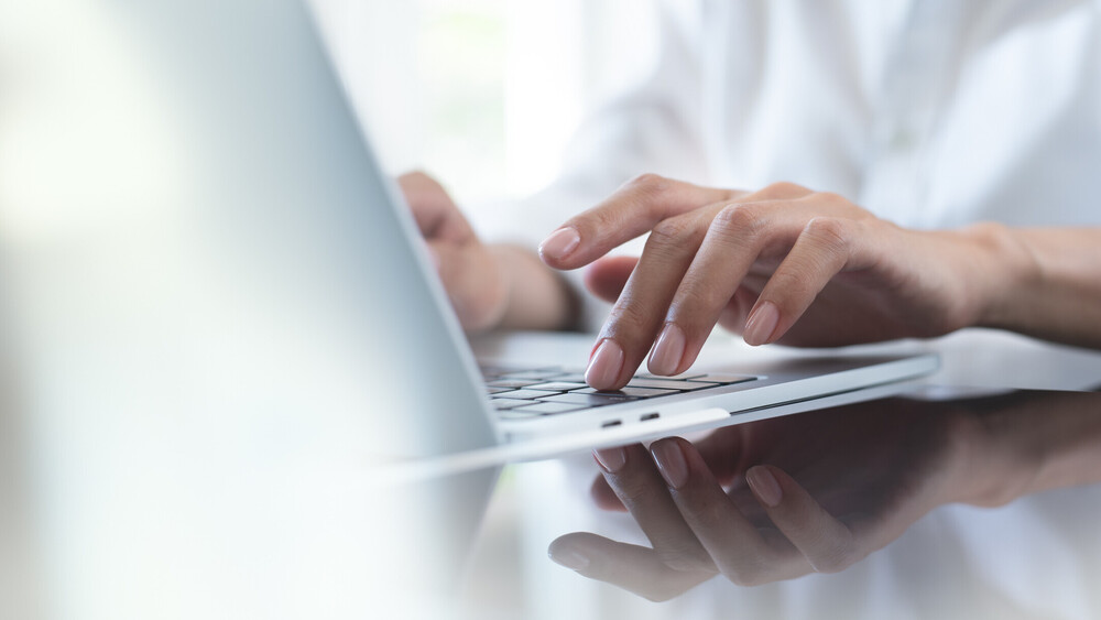 How to Craft a Standout Resume: Tips from the Experts