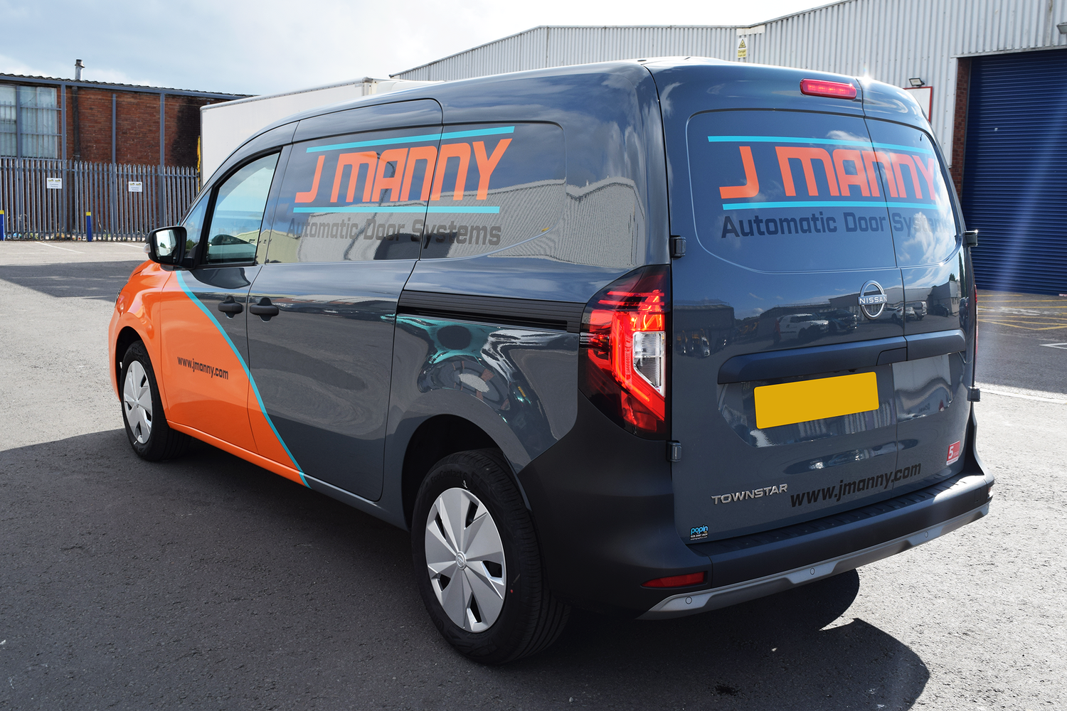 J Manny - Nissan Townstar