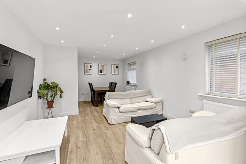 Glen Close, Polegate