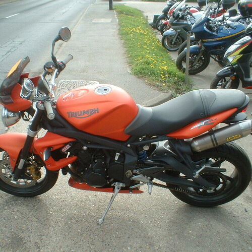 TRIUMPH STREET TRIPLE R