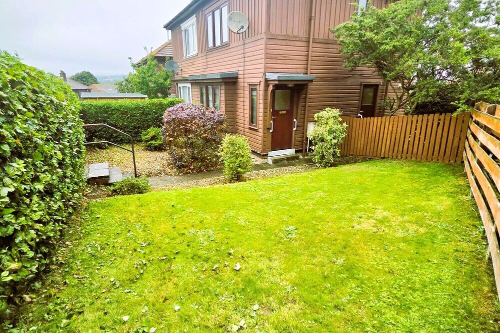 19 Alloway Terrace Dundee DD4 8AE