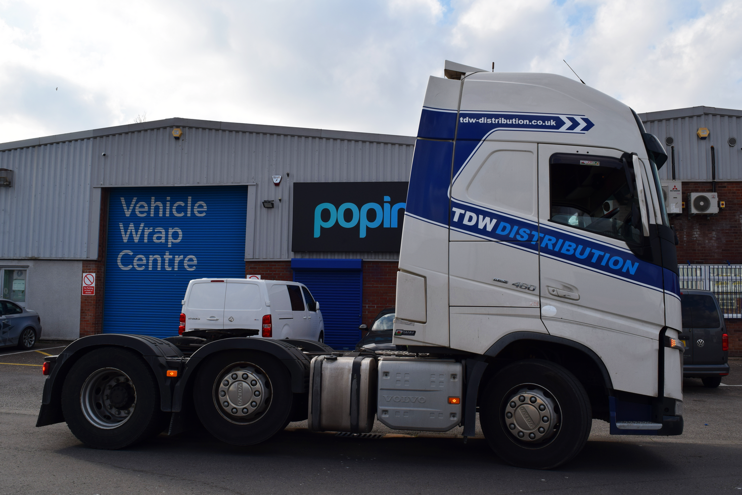 TDW Distribution - 56x Volvo FH4