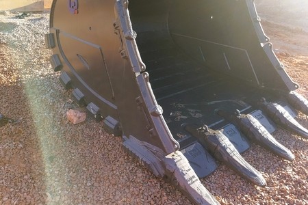 DEKPOL STEEL HD excavator bucket enters service in the UK