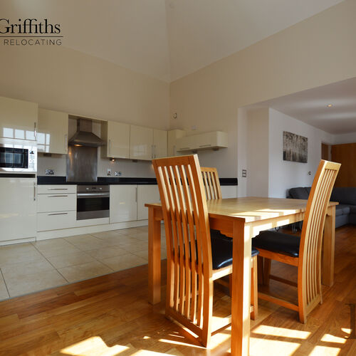 Renting in Cardiff - 1 Bedroom Apartment, Cardiff City Centre - DEPSOIT FREE OPTION