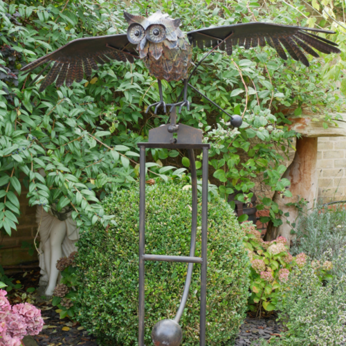 Giant owl