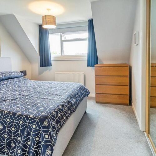 HIGH ST, NORTH CRAWLEY - 4 BEDROOMS