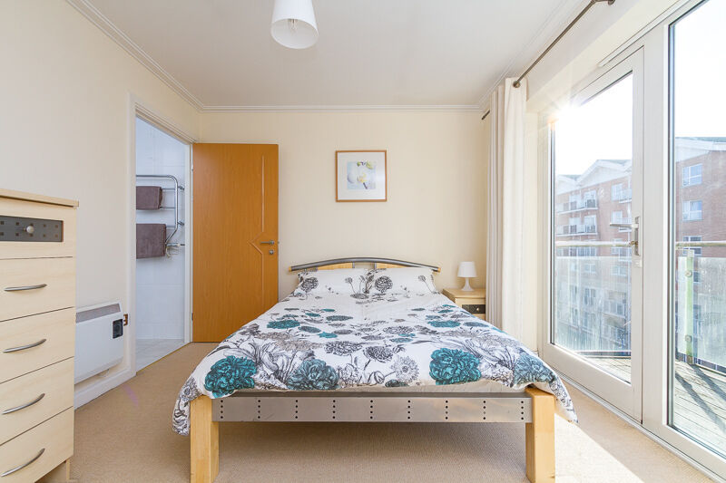 CENTURY WHARF CARDIFF BAY FURNISHED TWO BEDROOM APARTMENT