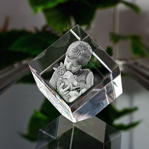 The Amazing 3D lona 8x8x8cm Crystal Cube