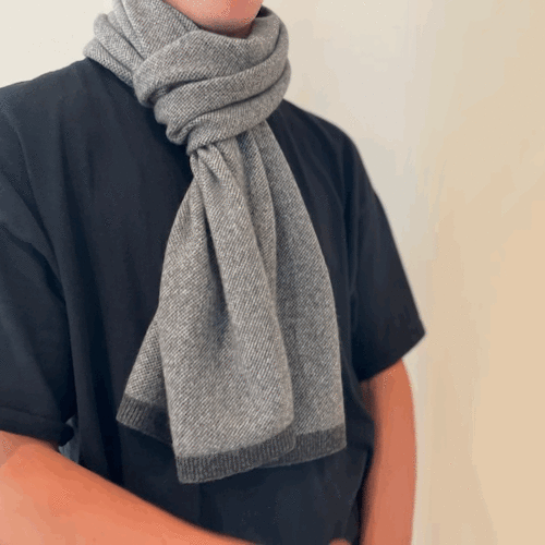 Cashmere jacquard scarf