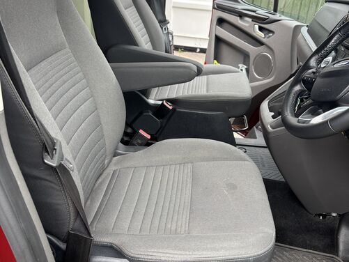 Ford Tourneo Custom Auto 8 Seater