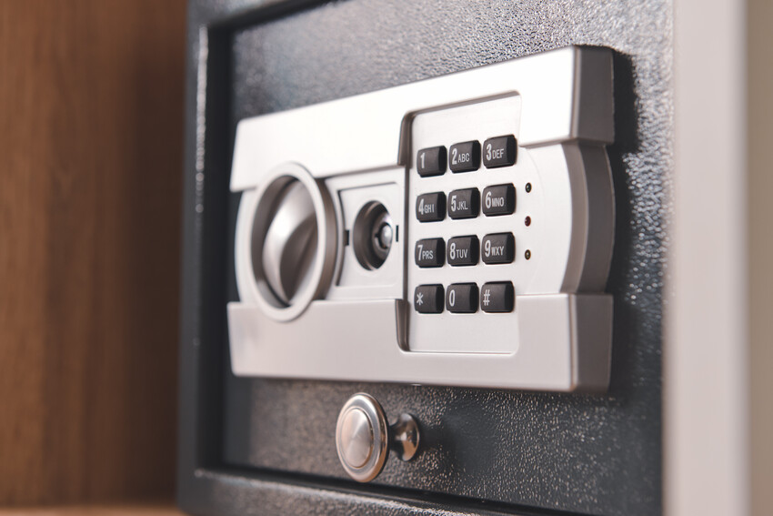 Safes & Key Cabinets 