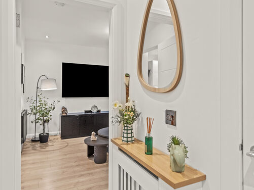 Hawley Road, Falkirk, FK1 1SW