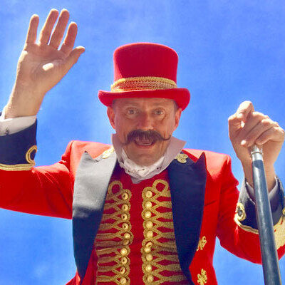 THOMAS TRILBY Stiltwalker/Juggler/Circus shows