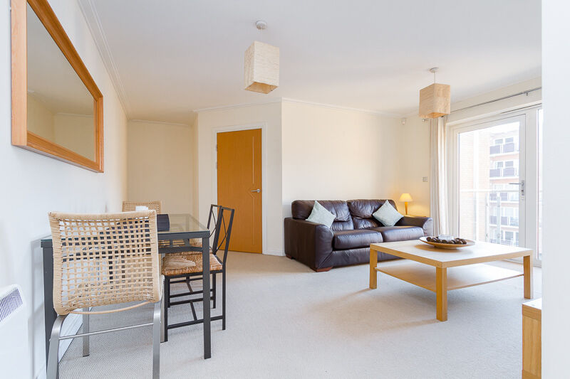 CENTURY WHARF CARDIFF BAY FURNISHED TWO BEDROOM APARTMENT
