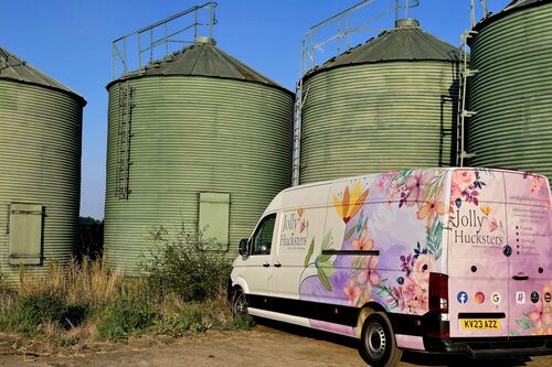 Gallery | Jolly Hucksters Mobile Bar Company | mobile bar Hertfordshire/mobile bar Buckinghamshire/mobile bar Hertfordshire/Wedding bar Buckinghamshire | wedding bar Hertfordshire | Real ale events bar /corporate events Hertfordshire/party bars Buckinghamshire/charity event bars
