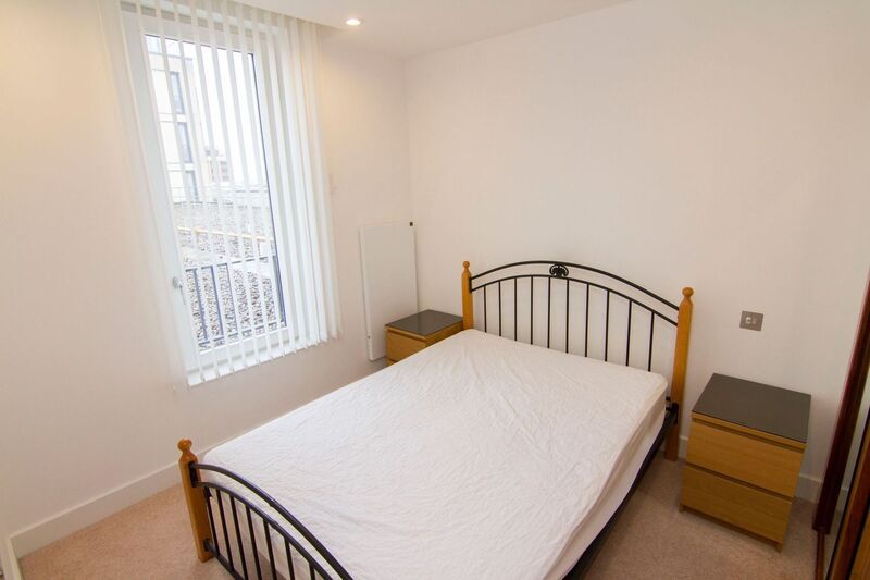 HAYES APARTMENTS CARDIFF CITY CENTRE FURNISHED ONE BEDROOM APARTMENT