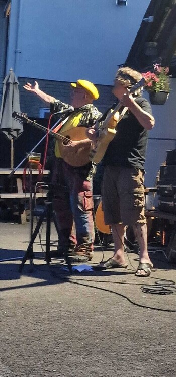 Welcome Parrots return...