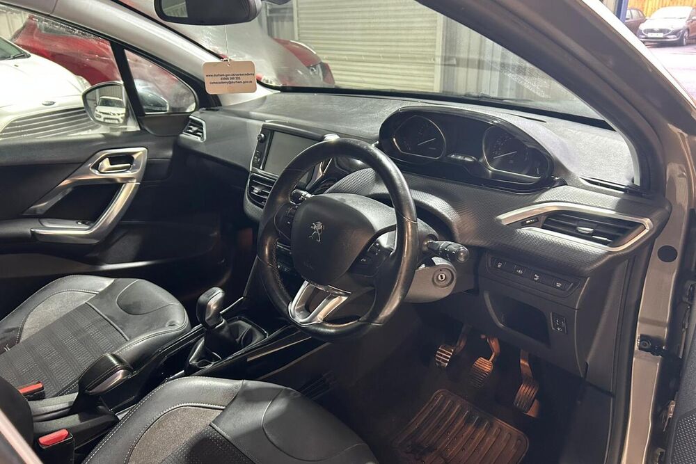 Peugeot 2008 1.6 e-HDi Allure 5dr