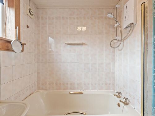 The Cleaves, Tullibody, FK10 2XD