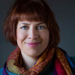 Miranda Kauffman | Llangwmlitfest
