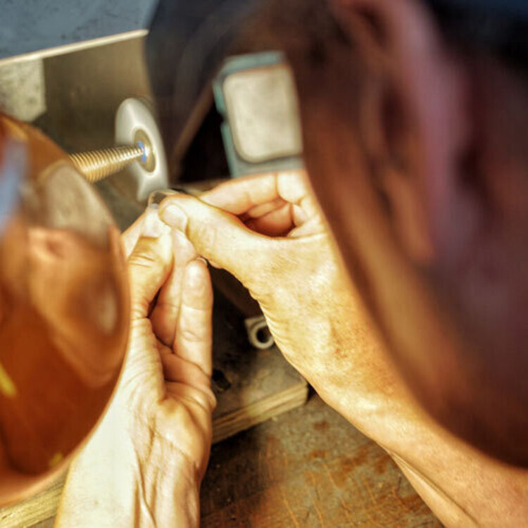 About | Gypsy Jeweller | One to one jewellery tuition |  Learn enamelling and stone setting | Unique handcrafted jewellery