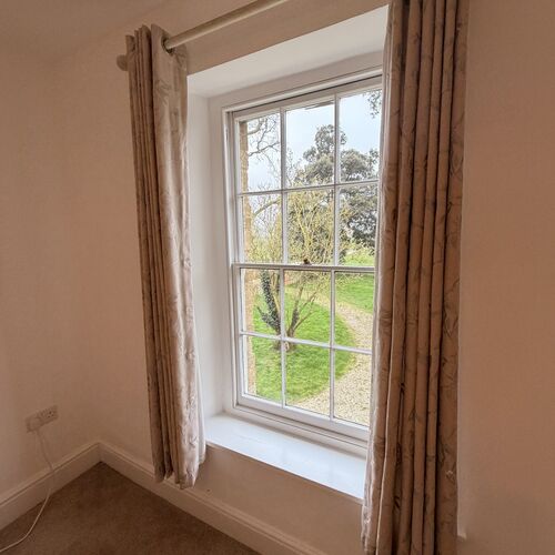 OLD WOLVERTON - 3 BEDROOM BARN CONVERSION