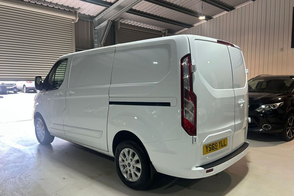 FORD TRANSIT CUSTOM 2.0 EcoBlue 130ps LIMITED