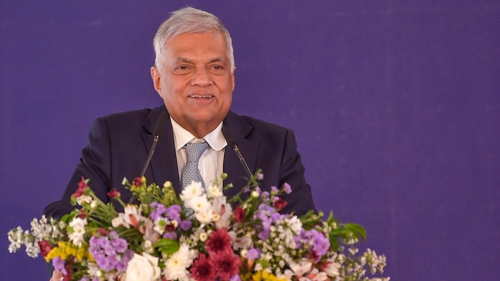 இளைஞர் விரும்பும் எதிர்காலம்