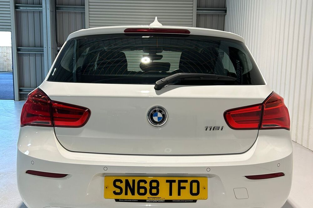 BMW 1 SERIES 1.5 118i SPORT