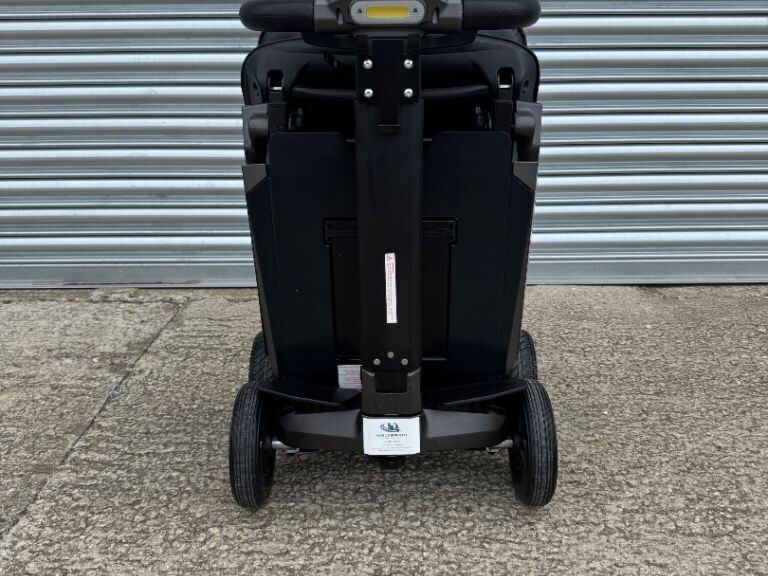The Executive Luxury Auto Folding