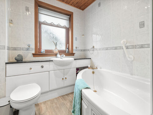 Kellie Place, Alloa, FK10 2DW