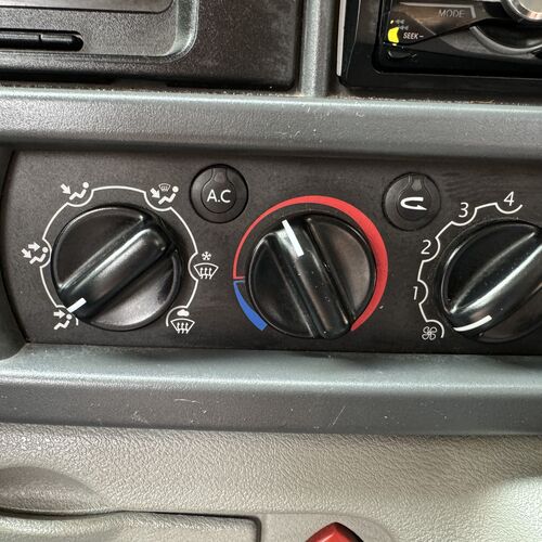 Devon Monte Carlo 2006 Renault Master LWB Camper Van - 1 Owner 18yrs