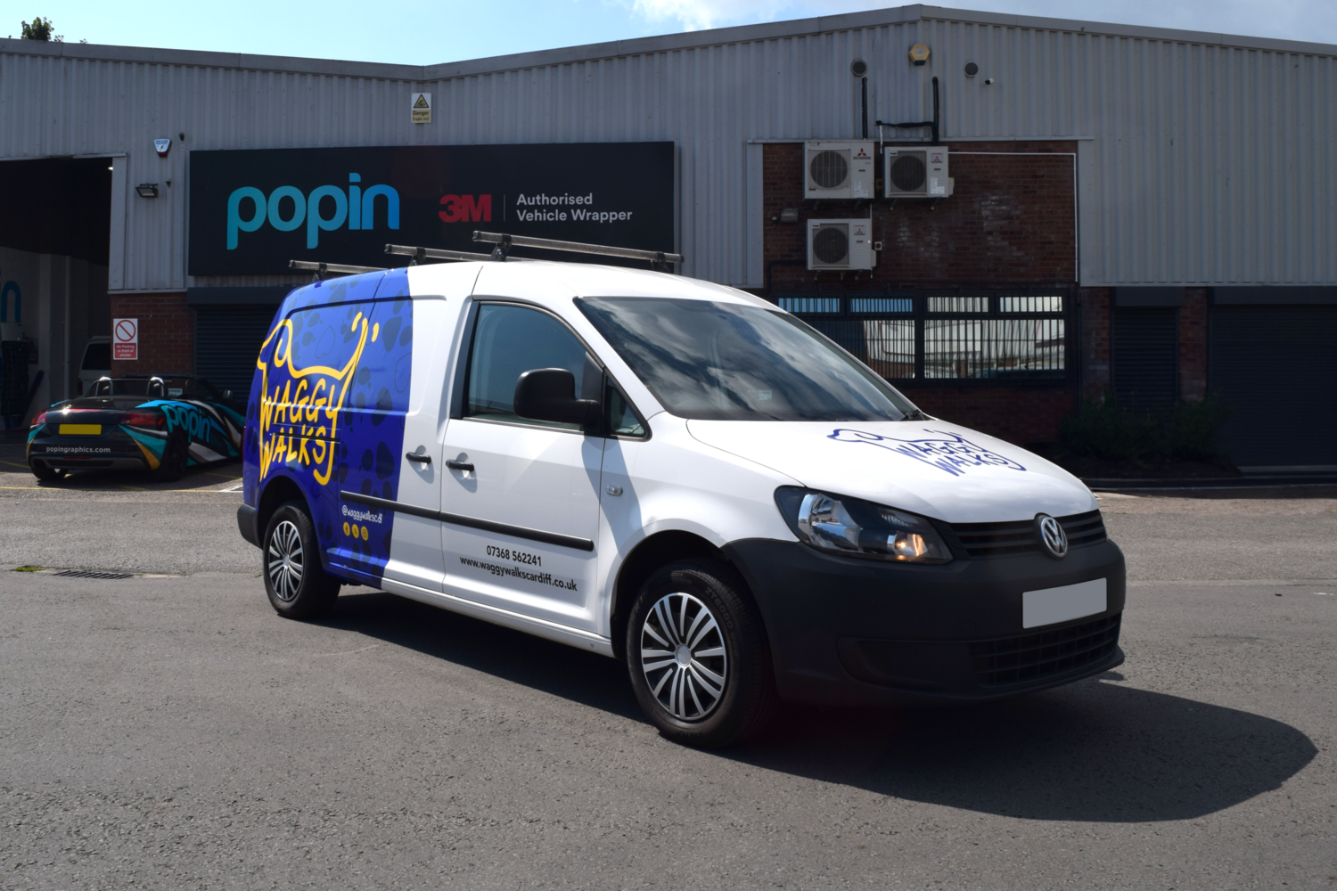 Waggy Walks - Volkswagen Caddy Maxi